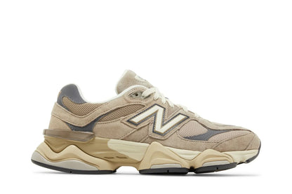 New Balance 9060 Driftwood Castlerock Marron
