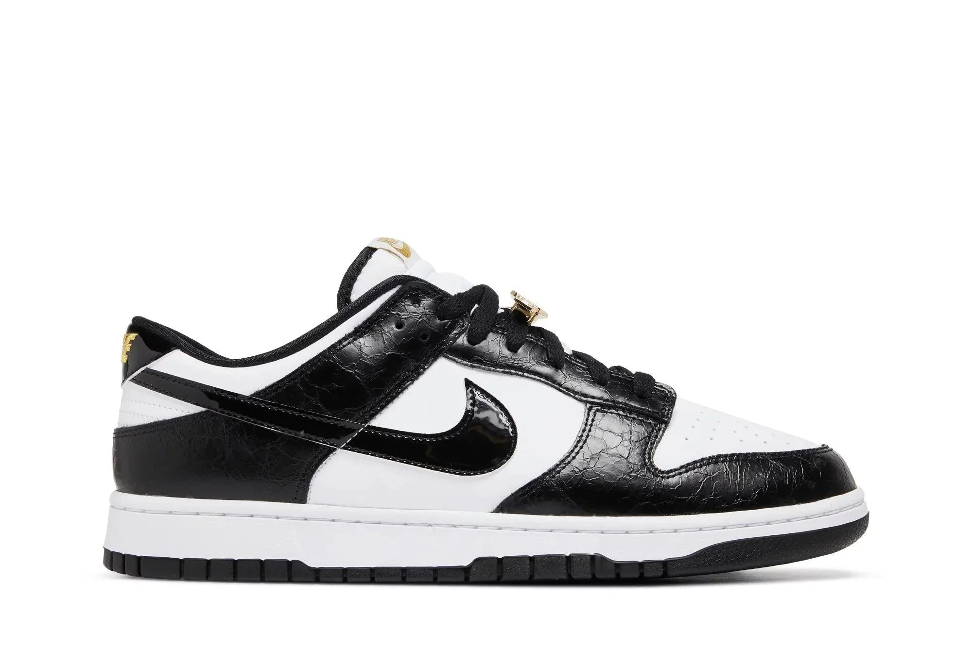 Nike Dunk Low Black Champion du monde