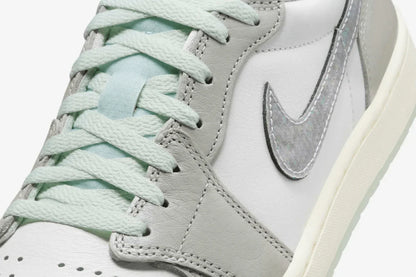 Air Jordan 1 Low « Nouvel An lunaire » Gris poussière photonique