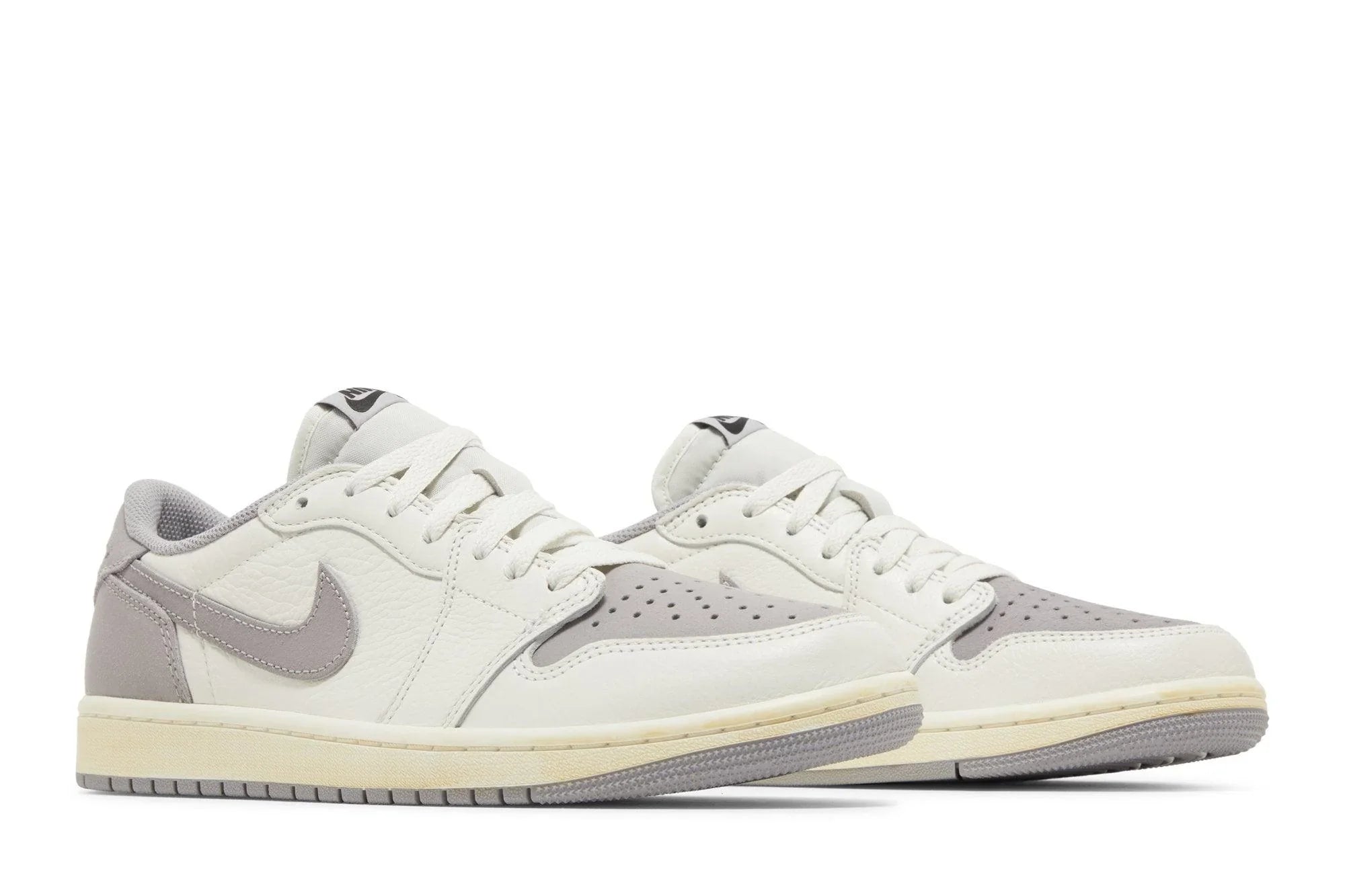 Air Jordan 1 Retro Low OG « Atmosphere Grey » Violet
