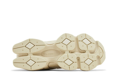 New Balance 9060 Bone Sparrow Marron