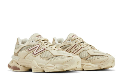 New Balance 9060 Bone Sparrow Marron