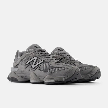 New Balance 9060 Team Away Gris