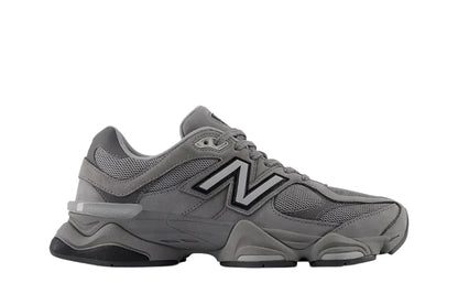 New Balance 9060 Team Away Gris