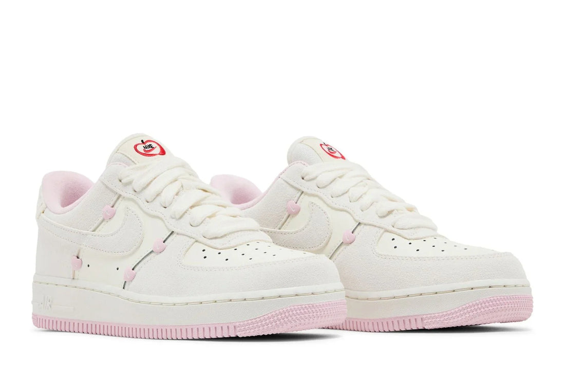 Nike Air Force 1 Low Saint-Valentin (2025) Blanc