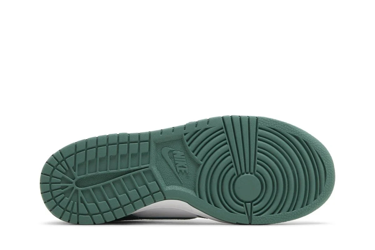 Nike Dunk Low Bicoastal Green