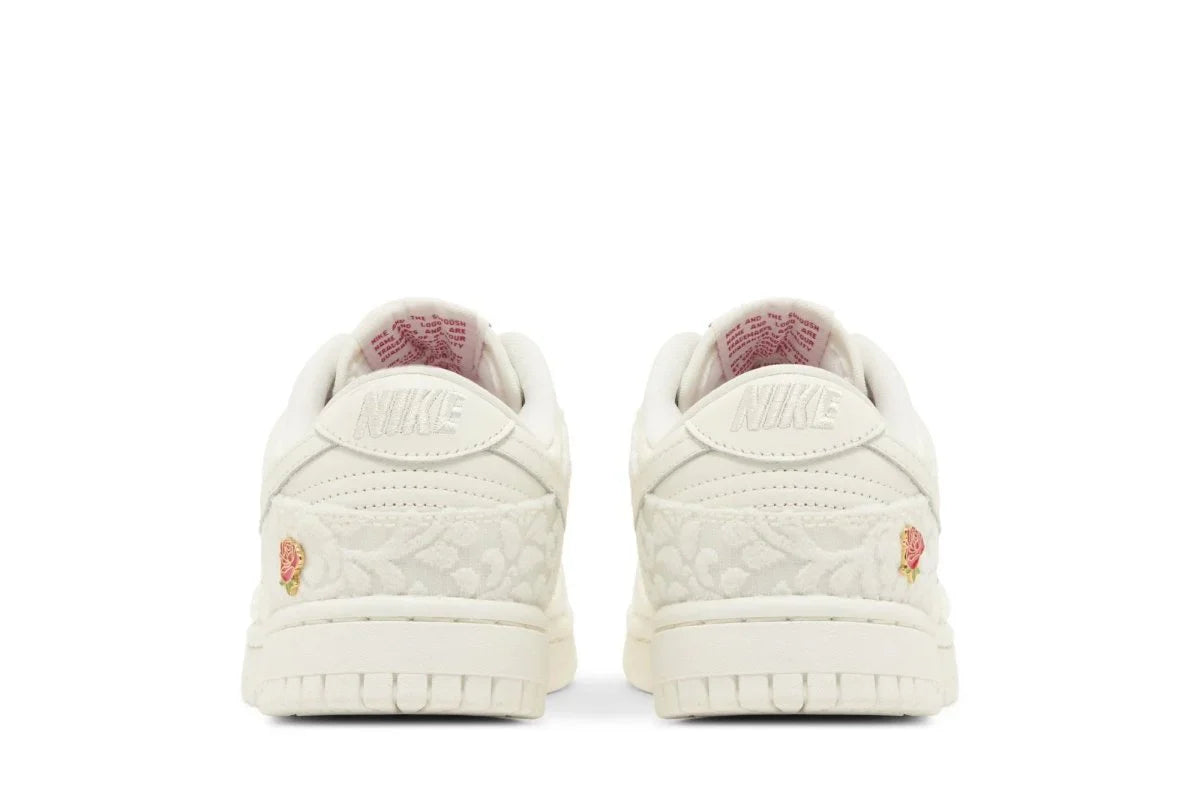 Nike Dunk Low Give Her Flowers Blanc