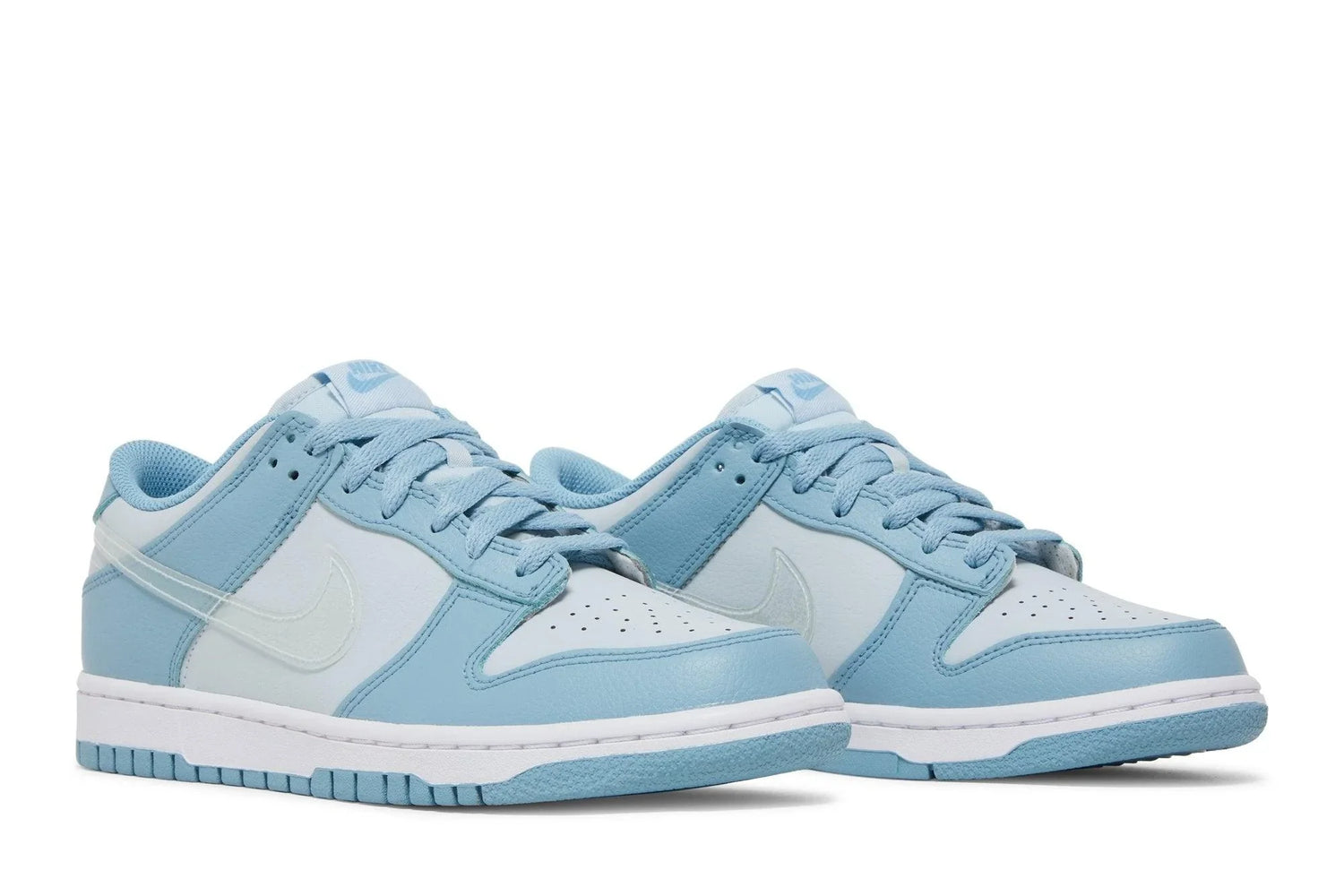 Nike Dunk Low Bleu Clair Swoosh