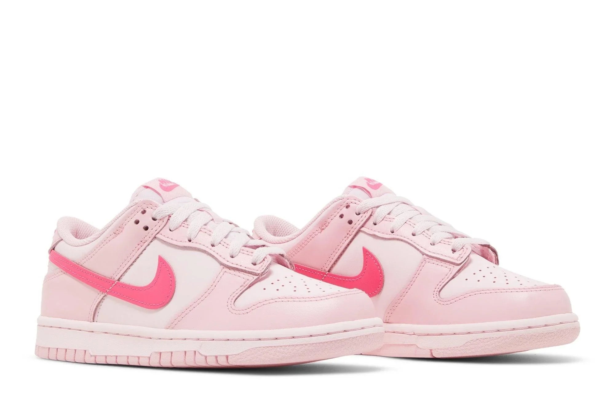 Nike Dunk Low Triple Rose