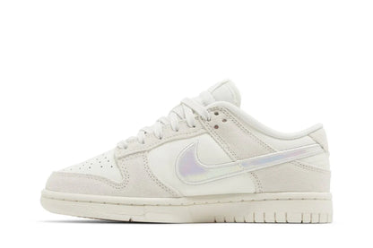 Nike Dunk Low Swoosh irisé beige