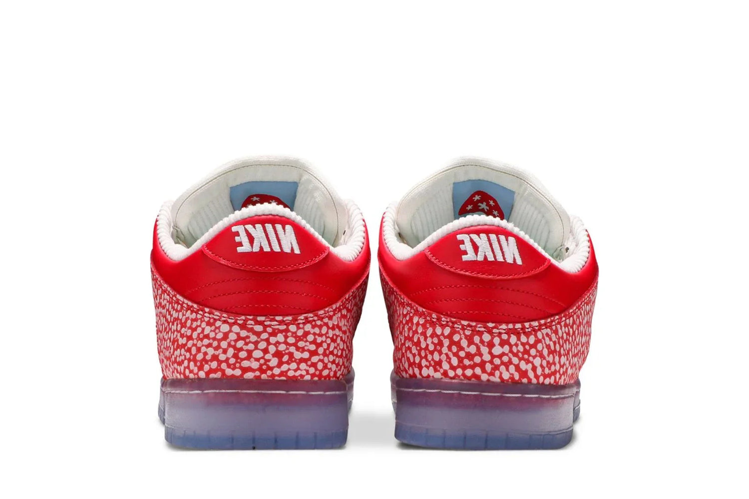 Nike SB Dunk Low x Stingwater Magic Mushroom Rouge