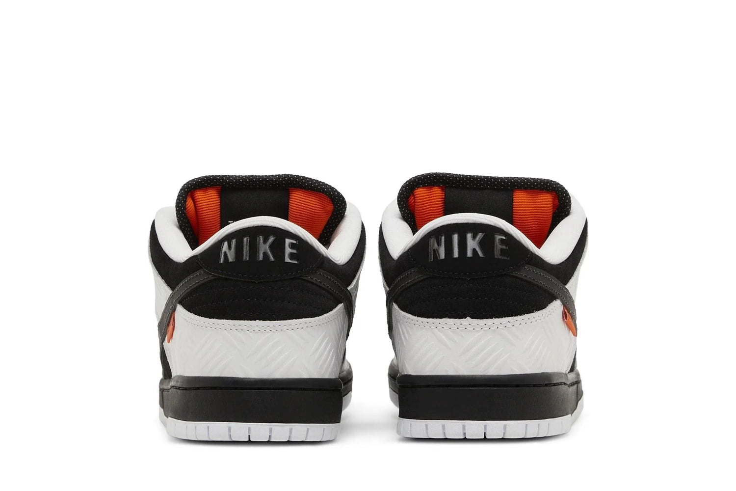 TIGHTBOOTH x Nike SB Dunk Low Pro Noir Blanc